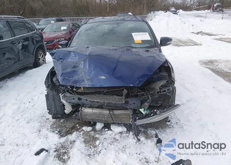 2016 Ford Focus St z USA, uszkodzony, nr VIN 1FADP3L98GL252196